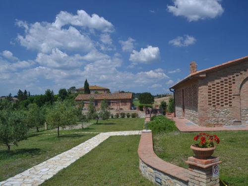 Cosy agriturismo in Toscana with outdoor swimming pool