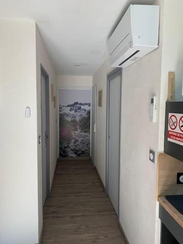 **** Appartement T2 - 2+2. Entièrement NEUF.