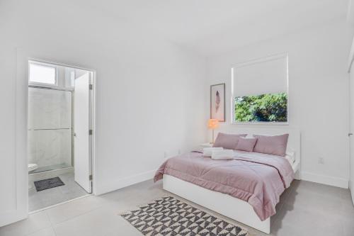 Up to 12 Guests! Modern villa near Wynwood