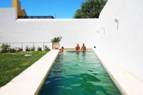 The Late Birds Lisbon by null