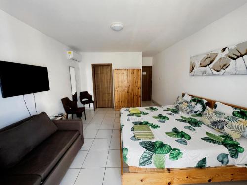 All Nations Holiday Home - main image