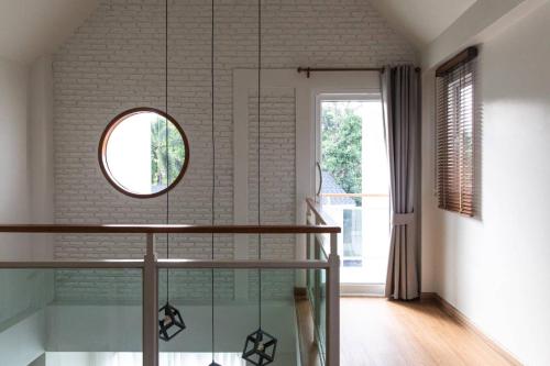 Balcony/terrace, Circle de Montana Khaoyai - เซอร์เคิล ดิ มอนทาน่า เขาใหญ่ (Moon) near Ribs Mannn Restaurant