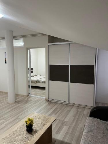 Apartmani Vrla