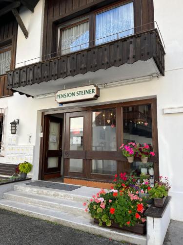 Pension Steiner, 6143 Matrei am Brenner, Brennerstr 18b!Check-in between 15 - 21 o'clock!! No breakfast 1