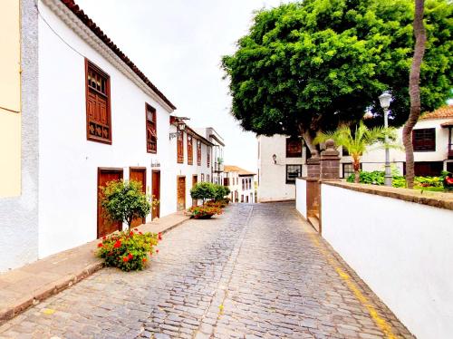 Casa Rural Giovanni & Rosa B Icod de los Vinos by HRTenerife Net