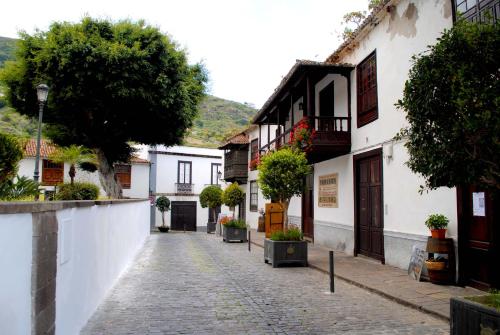 Casa Rural Giovanni & Rosa B Icod de los Vinos by HRTenerife Net