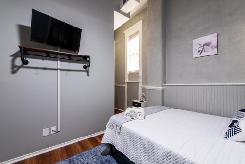 Suite near downtown Louisville KY - Suite IV - image 11