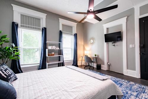 Suite near downtown Louisville, KY - Suite V in Louisville, USA