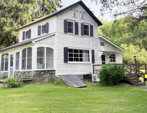 Three-Bedroom Cottage