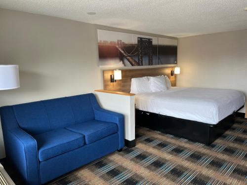 Rodeway Inn & Suites - image 13