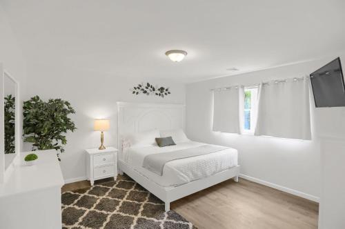 1 king bed, 1 queen bed