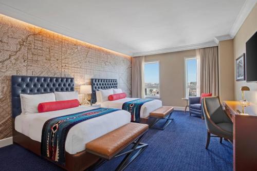 1 queen bed