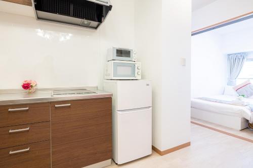 323 Namba -2F