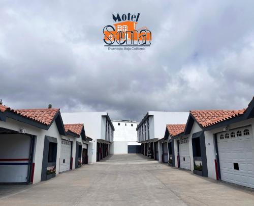 A szálláshely kívülről, MOTEL SENA in El Sauzal