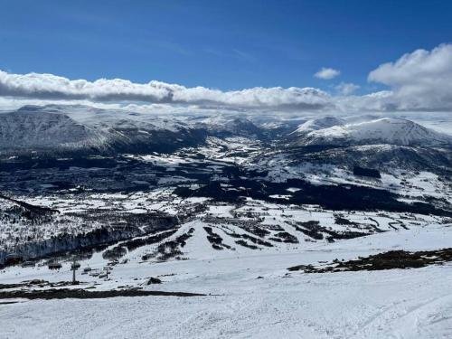Fin fritidsbolig nært alpinanlegg og skiløyper in Oppdal