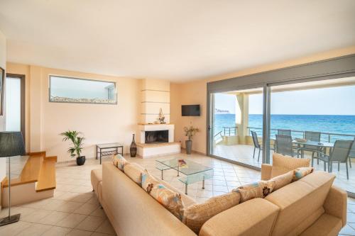 Spacious beachfront maisonettes with stunning views & a private beach