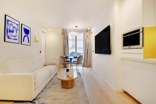 Elegant apartment - 2BR/6P - Faubourg-Montmartre - image 2