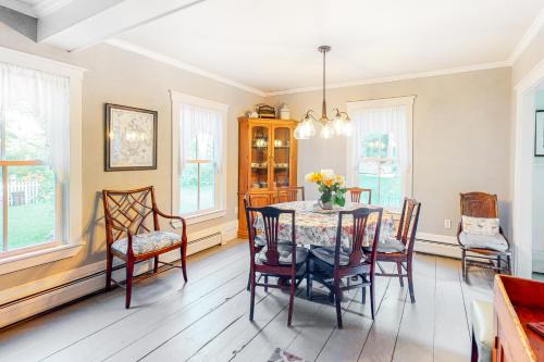 Farmhouse on the Cove in Orono