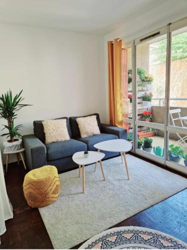 Bien placé avec terrasse