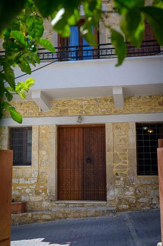  Traditional Stone Mezonete in Krousón