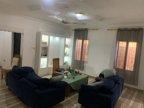 Barry's House in 圖赫林