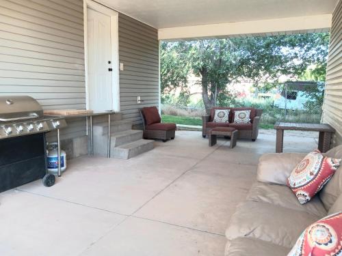 Red Creek Inn and Farm