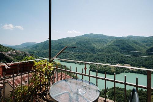 Lago del Turano - Guest House il Nido dell'Aquila