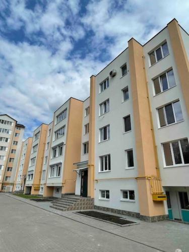 Mark House 4 in Tirnauca