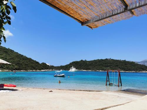  MaNiA in Korčula