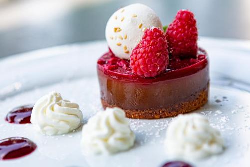 Courtyard by Marriott Toulouse Airport - image 11