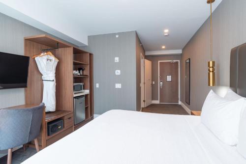 Sandman Signature Sherwood Park Hotel