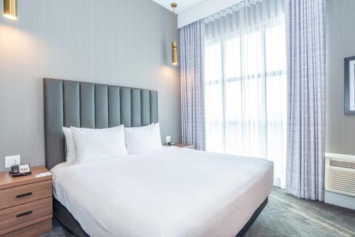 Sandman Signature Sherwood Park Hotel