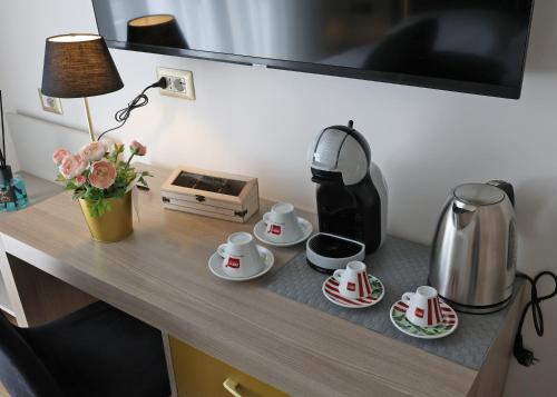 Cavour LR Collection