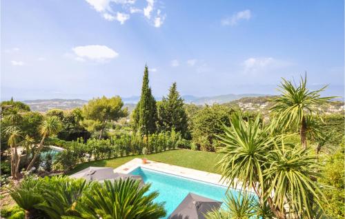 Nice Home In Mougins With Kitchen