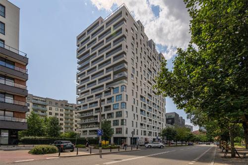 8th Floor Downtown Warsaw Apartments N2 - Parking, City View, Balcony - by RENTUJEMY, Varšava