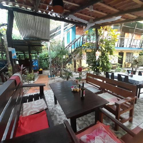 Ресторан, Cabinas del Mar in Сама́ра