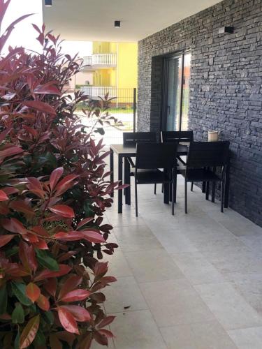 One-Bedroom Apartment with Terrace image 1