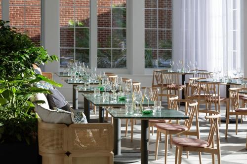 Kimpton - The Forum Hotel By IHG - image 5