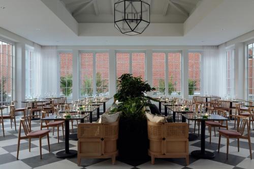 Kimpton - The Forum Hotel by IHG Kimpton - The Forum Hotel by IHG
