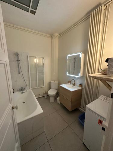 Beautiful bright studio - close to the Seine - image 2