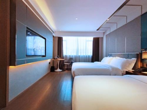 2 double beds
