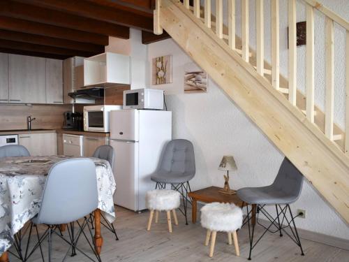 Appartement 3 Pièces avec Mezzanine, Balcon Sud, Parking et Cave - Centre Ville Proche Commodités - FR-1-580-92 - Location saisonnière - Font-Romeu-Odeillo-Via