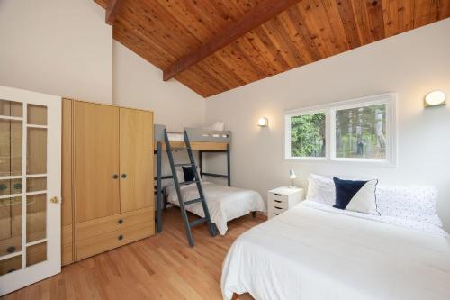 Secluded Forest Oasis - Your Ultimate Retreat Awaits! Secluded Forest Oasis - Your Ultimate Retreat Awaits!