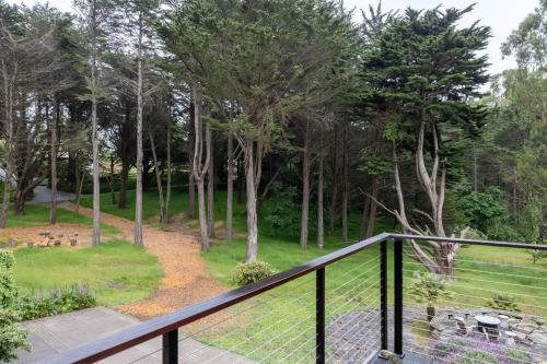 Secluded Forest Oasis - Your Ultimate Retreat Awaits! Secluded Forest Oasis - Your Ultimate Retreat Awaits!