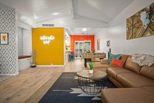 Colorful Canyon Condo