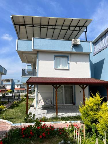 Çandarlı Günlük Kiralık Ev