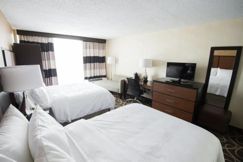 Holiday Inn Newark International Airport