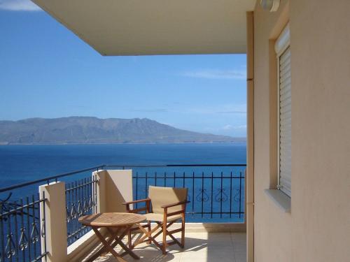 Seaview Studio in beautiful setting west from Chania