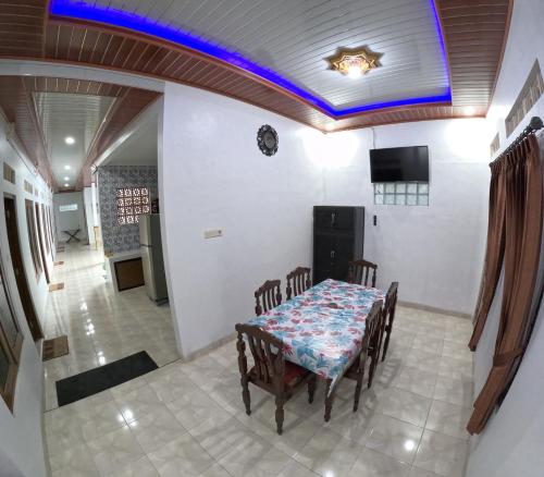 Griyo Mondoliko Homestay Jogja - image 4
