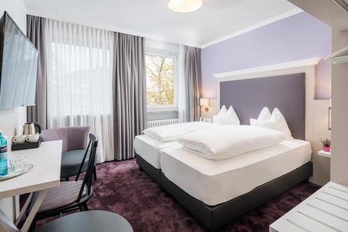 1 queen bed